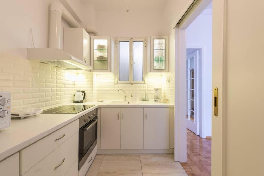 New! Bright & Remodeled 1Bed Apt 2Min Walk To Acropolis Ateny Zewnętrze zdjęcie
