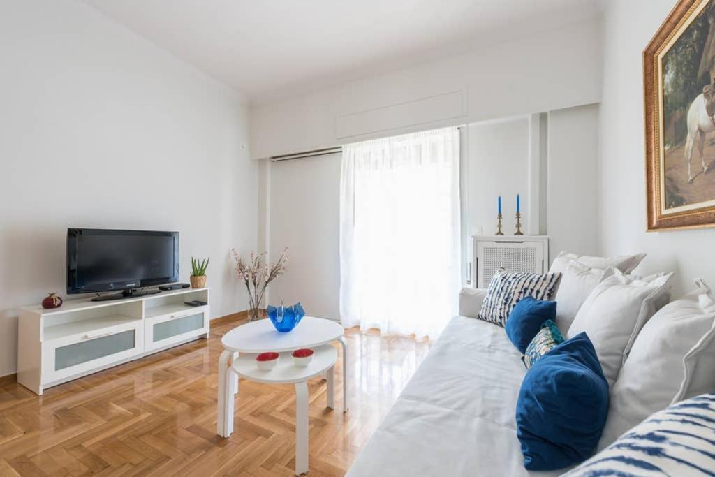 Apartament New! Bright & Remodeled 1Bed Apt 2Min Walk To Acropolis Ateny Zewnętrze zdjęcie