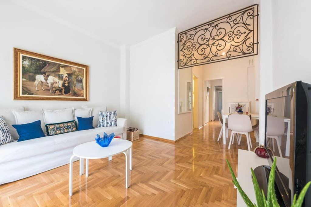 Apartament New! Bright & Remodeled 1Bed Apt 2Min Walk To Acropolis Ateny Zewnętrze zdjęcie